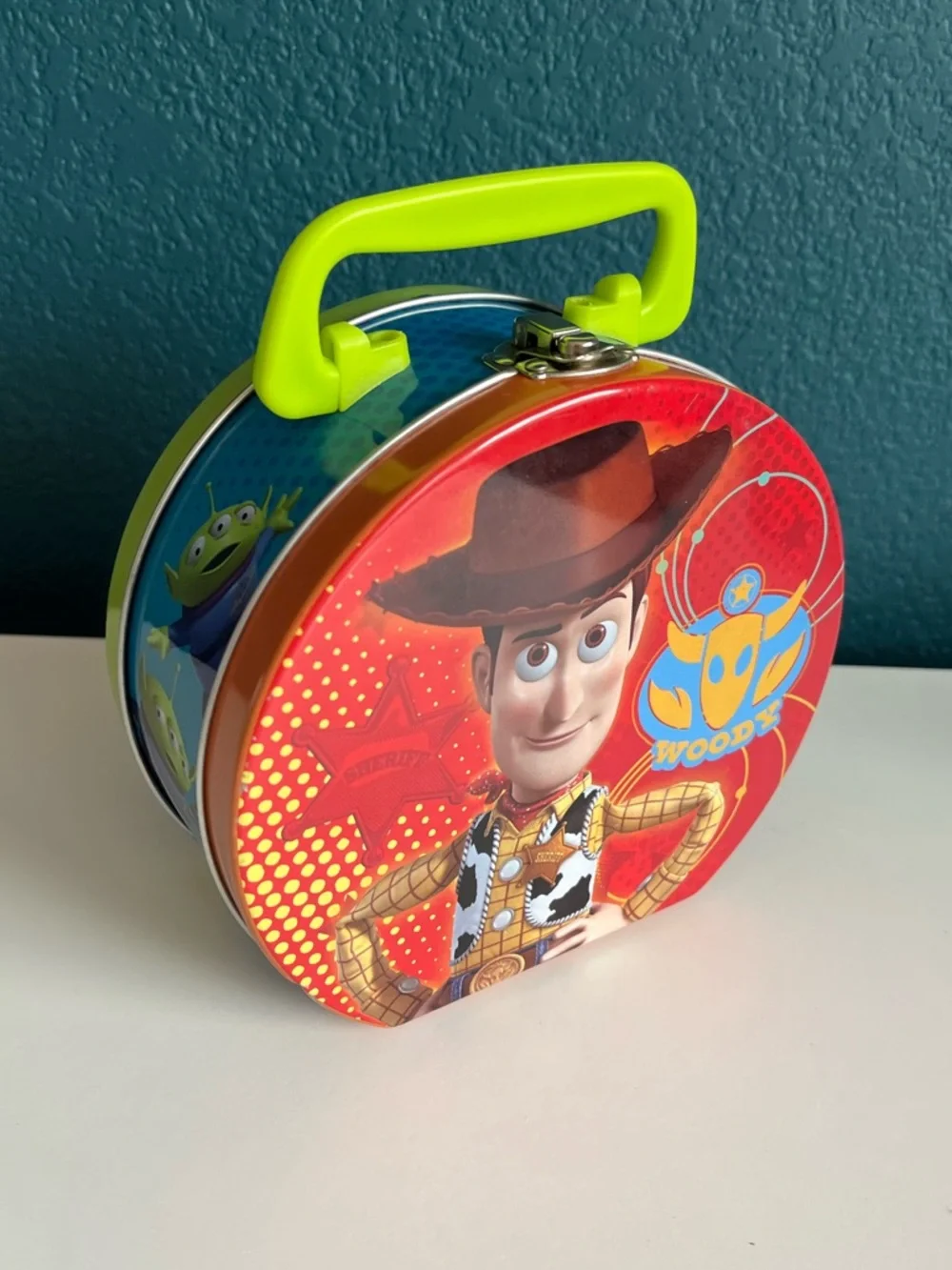 Disney Pixar Toy Story 5 Woody Round Tin Box Toothbrush Set Buzz Lightyear Rex